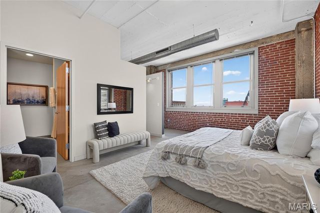 1627 Locust Street 705, St Louis, MO 63103