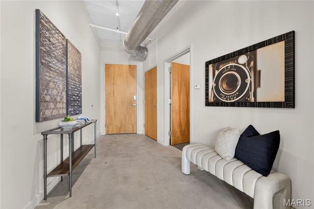 1627 Locust Street 705, St Louis, MO 63103