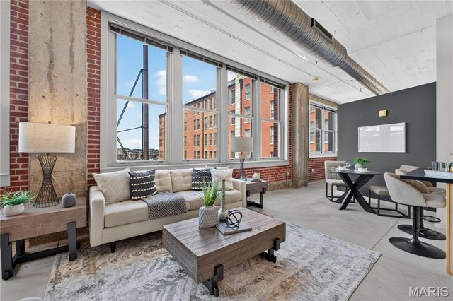 1627 Locust Street 705, St Louis, MO 63103