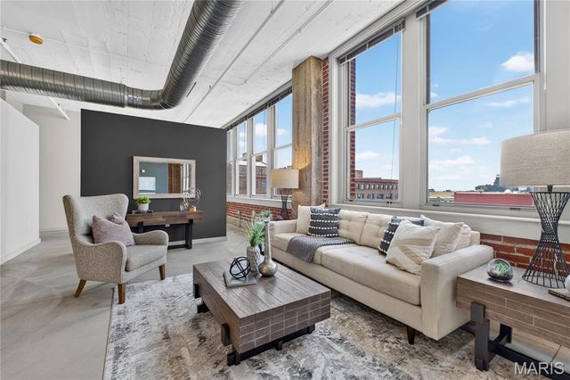 1627 Locust Street 705, St Louis, MO 63103