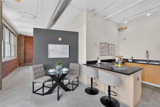 1627 Locust Street 705, St Louis, MO 63103