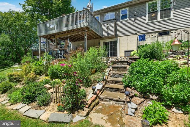 6016 WHITNEY CT, Landenberg, PA 19350