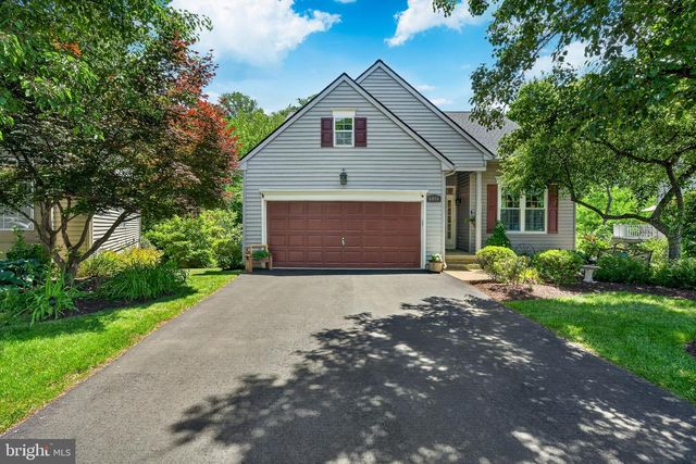 6016 WHITNEY CT, Landenberg, PA 19350