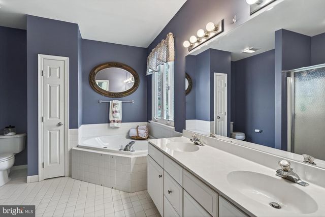 6016 WHITNEY CT, Landenberg, PA 19350