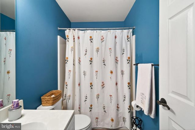 6016 WHITNEY CT, Landenberg, PA 19350