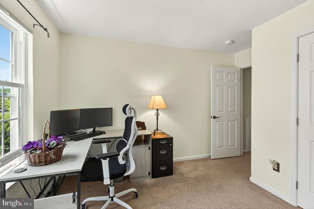 6016 WHITNEY CT, Landenberg, PA 19350