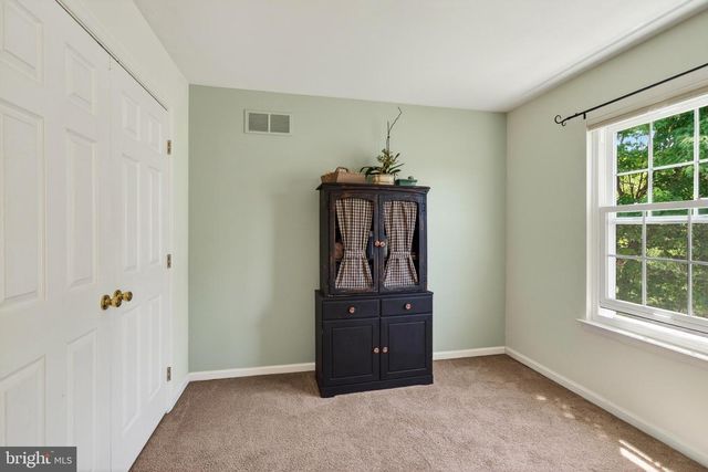6016 WHITNEY CT, Landenberg, PA 19350