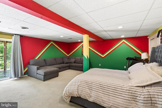 6016 WHITNEY CT, Landenberg, PA 19350