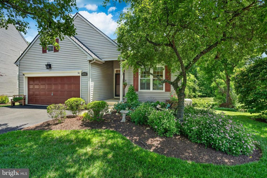 6016 WHITNEY CT, Landenberg, PA 19350