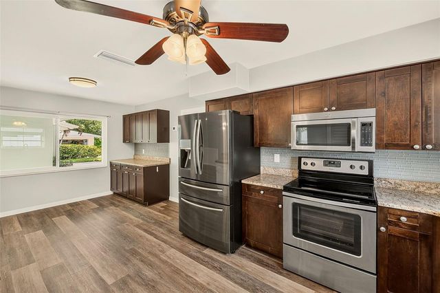 809 JACARANDA DRIVE, Largo, FL 33770