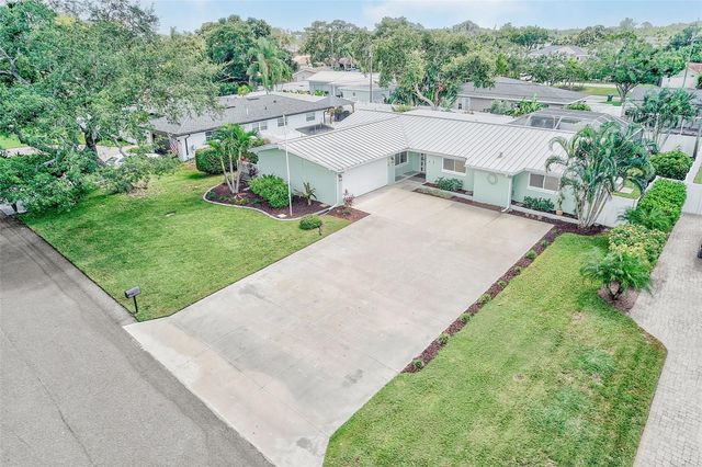 809 JACARANDA DRIVE, Largo, FL 33770