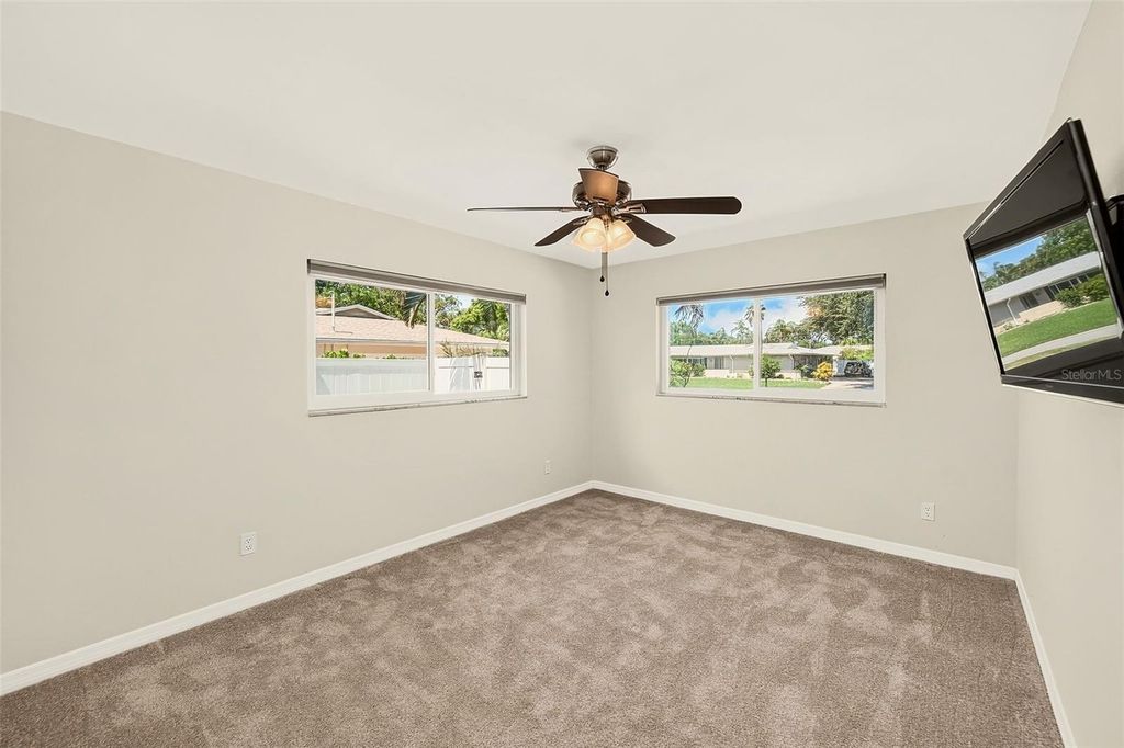 Image 24 of property listing at 809 JACARANDA DRIVE, Largo, FL 33770