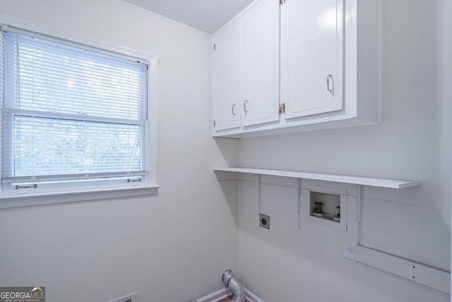 3142 Brooks Drive, Snellville, GA 30078