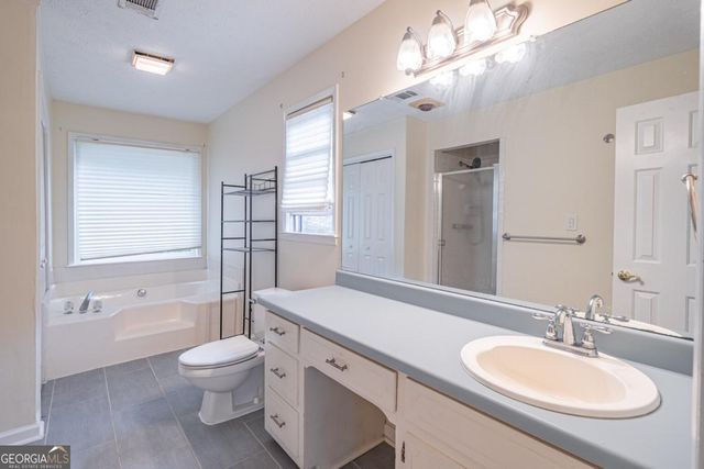 3142 Brooks Drive, Snellville, GA 30078