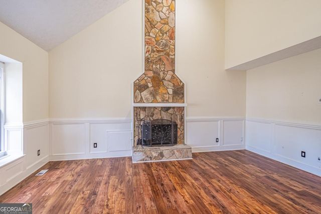 3142 Brooks Drive, Snellville, GA 30078