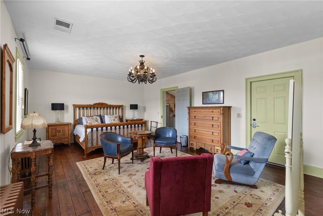 900 Main Street, Wellsburg, WV 26070