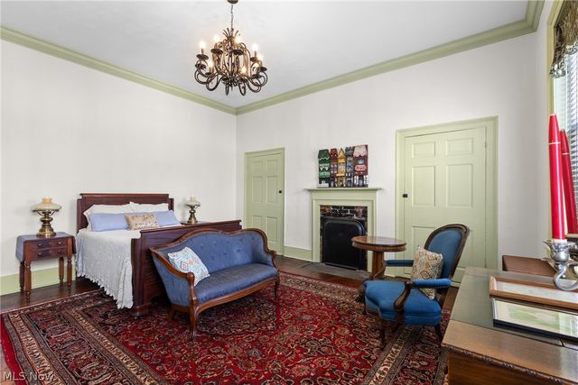 900 Main Street, Wellsburg, WV 26070