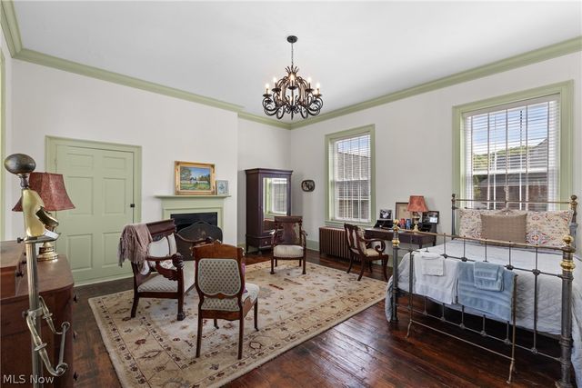 900 Main Street, Wellsburg, WV 26070