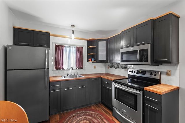 900 Main Street, Wellsburg, WV 26070