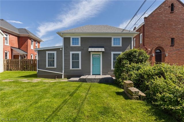 900 Main Street, Wellsburg, WV 26070