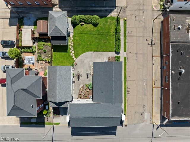 900 Main Street, Wellsburg, WV 26070