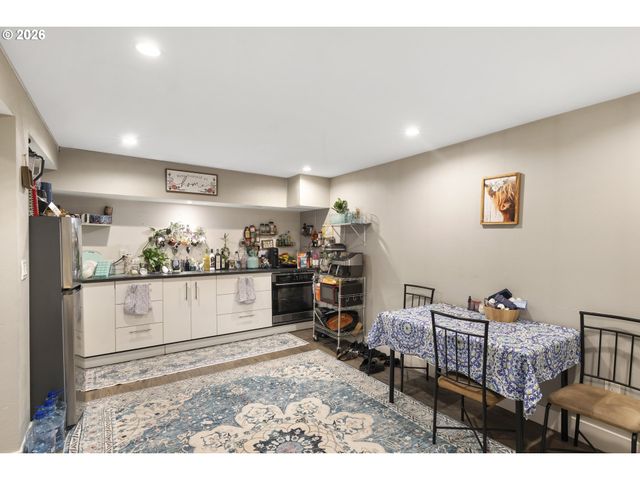 10413 Se RAMONA St, Portland, OR 97266