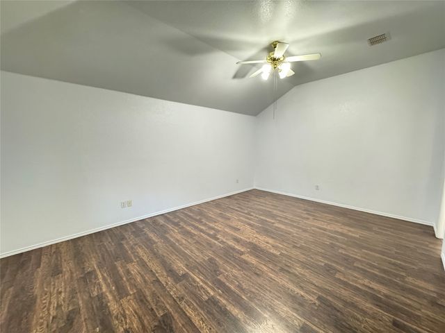 5424 Caribou Ridge Drive, Watauga, TX 76137