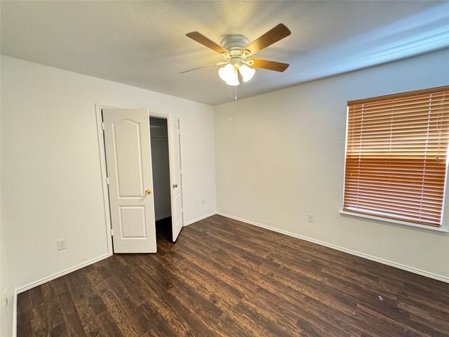 5424 Caribou Ridge Drive, Watauga, TX 76137