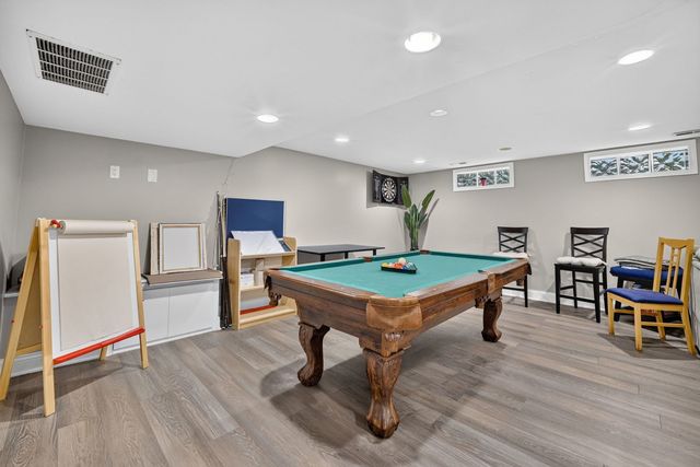 75 N 2nd Avenue, Des Plaines, IL 60016