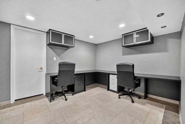 75 N 2nd Avenue, Des Plaines, IL 60016
