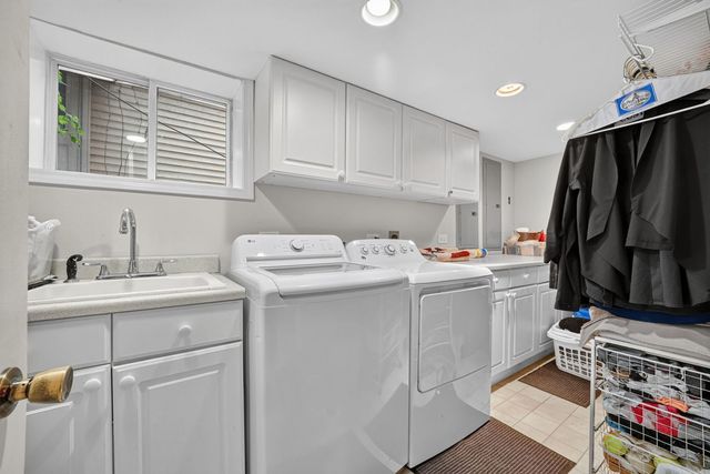 75 N 2nd Avenue, Des Plaines, IL 60016
