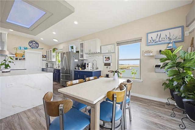 1213 Stewart St, Corpus Christi, TX 78418