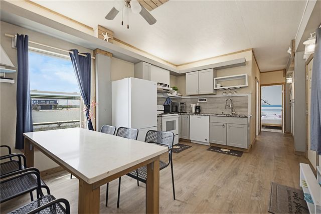 1213 Stewart St, Corpus Christi, TX 78418