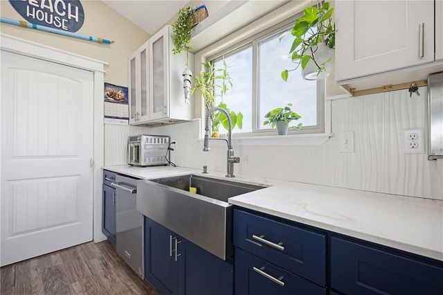 1213 Stewart St, Corpus Christi, TX 78418