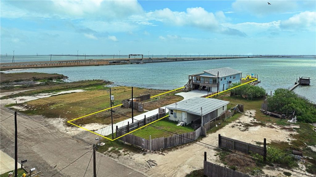 1213 Stewart St, Corpus Christi, TX 78418