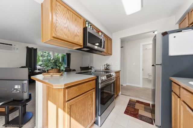 202 E Weile Ave, Spokane, WA 99208