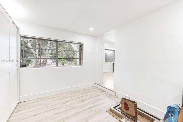 2911 NW 5th Ct, Fort Lauderdale, FL 33311