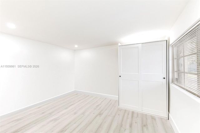 2911 NW 5th Ct, Fort Lauderdale, FL 33311