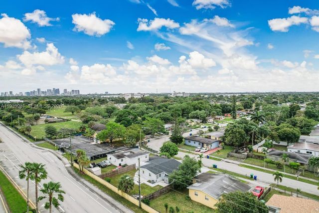 2911 NW 5th Ct, Fort Lauderdale, FL 33311