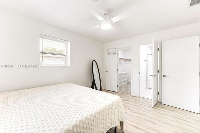 2911 NW 5th Ct, Fort Lauderdale, FL 33311