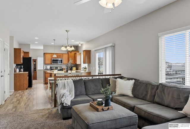 4921 N 161 Street, Omaha, NE 68116