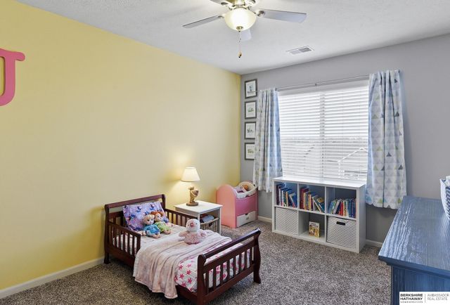 4921 N 161 Street, Omaha, NE 68116