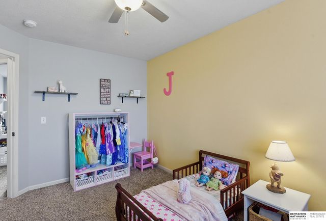 4921 N 161 Street, Omaha, NE 68116