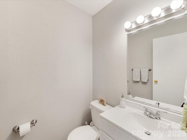 2616 Park Road B, Charlotte, NC 28209