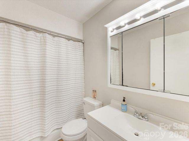 2616 Park Road B, Charlotte, NC 28209