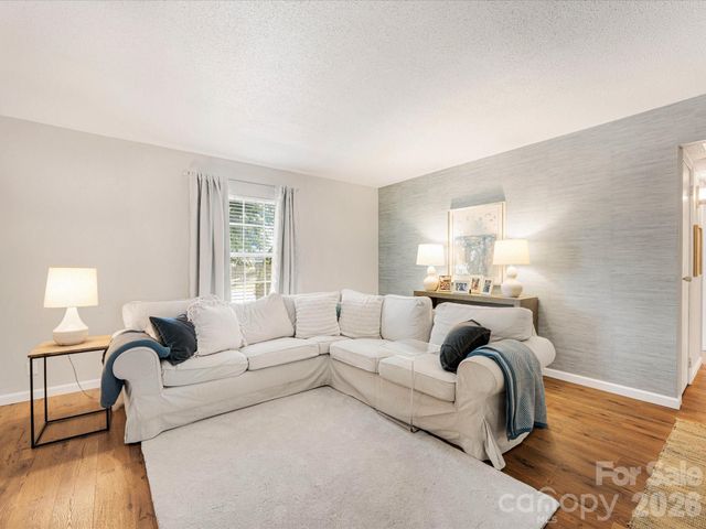 2616 Park Road B, Charlotte, NC 28209