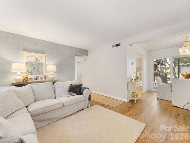 2616 Park Road B, Charlotte, NC 28209