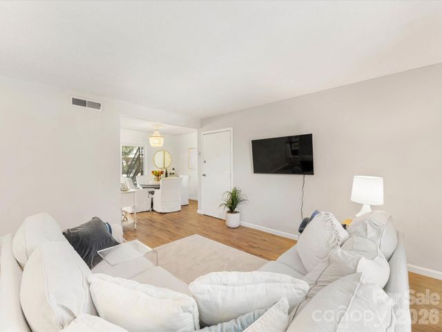 2616 Park Road B, Charlotte, NC 28209