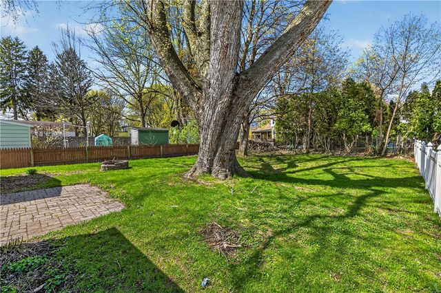 241 West Ivy Street, East Rochester, NY 14445