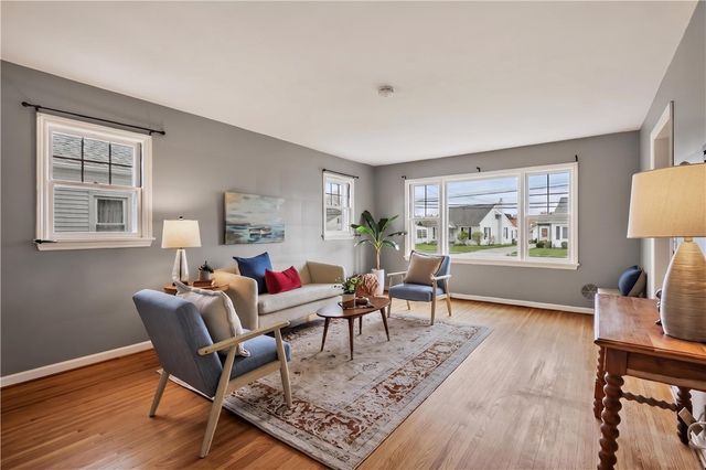 241 West Ivy Street, East Rochester, NY 14445